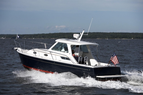 BOAT REVIEW: Back Cove 29