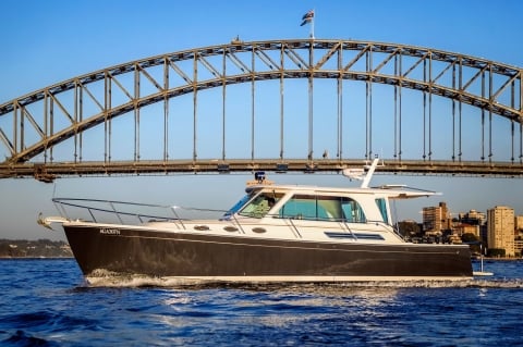 - %title%- Tony Mackay says the single-screw Back Cove 37 delivers a dashing ride, nautical style and terrific all-weather living spaces without being onerous about maintenance or fuel use... North from New York, the states and cities of the USA acquire a certain elegance and charm that captivates even the most disgruntled traveller, culminating in the superb picture-postcard settings of the northernmost state of Maine. Facing the Atlantic and bordering Canada, Maine has an air of genteel elegance, magnificent scenery and dazzling waterways.
