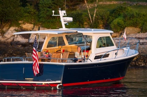 - %title%- David Lockwood says this Maine-built modern lobster yacht is right at home Down Under... and poses the question: "Is this the ultimate lunch boat and greatest entertainer in its class?" In the short time Back Cove has been available in Australia - we tested the harbinger, a 29-footer back in 2006 - there have been some 40 of the Maine-built boats sold locally. This is a solid achievement considering local importer, the affable Jed Elderkin also from Maine, is a one-man band.
