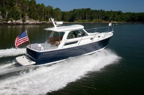 - %title%- Built with pride, rather than just production values, David Lockwood describes the US-built Back Cove 30 as "a cracking lobster boat"... The Back Cove 30, the entry-level lobster boat on the Maine boat builder’s menu, punches well above its weight. After a heart transplant courtesy of fully electronic twin-turbo Yanmar V8 diesel engine, the trusty cruiser is snappier, quieter and more refined than its predecessors.